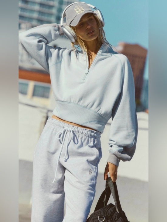 Free People Tops - NWT FREE PEOPLE MOVEMENT OUT OF THE PARK PULLOVER ARCTIC SNOW COMBO